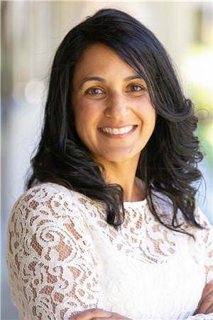 Sapna Rajput, MD